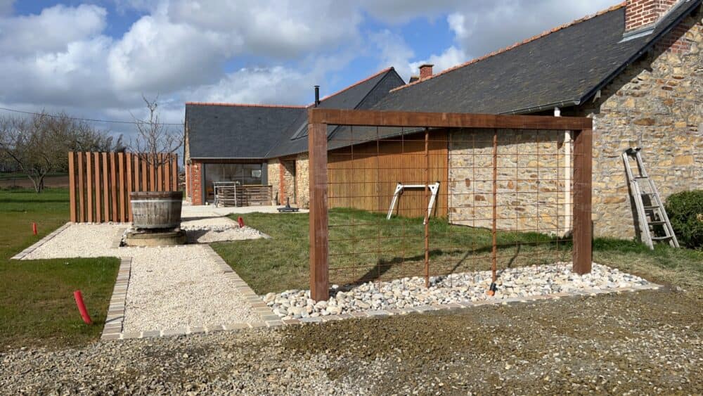 Création originale corten et ardoise – CLOUET Paysagiste Le Theil-de-Bretagne