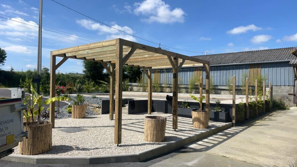 Support plantes grimpantes bois – Paysagiste Retiers Martigné-Ferchaud