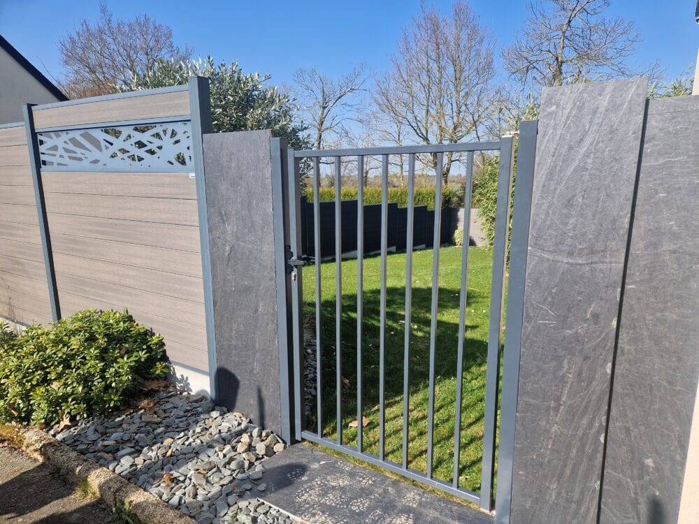 Clôture rigide avec ancrage – Paysagiste Châteaubriant Loire-Atlantique