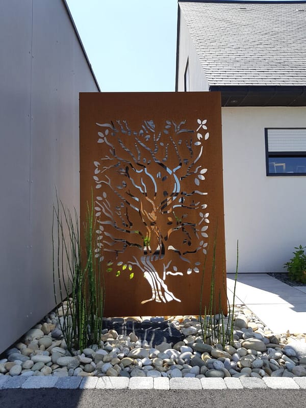 Aménagement original sur mesure corten – Paysagiste Le Theil-de-Bretagne